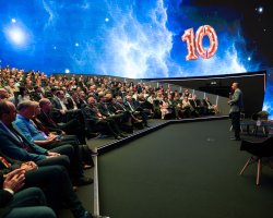 oslava v Planetariu